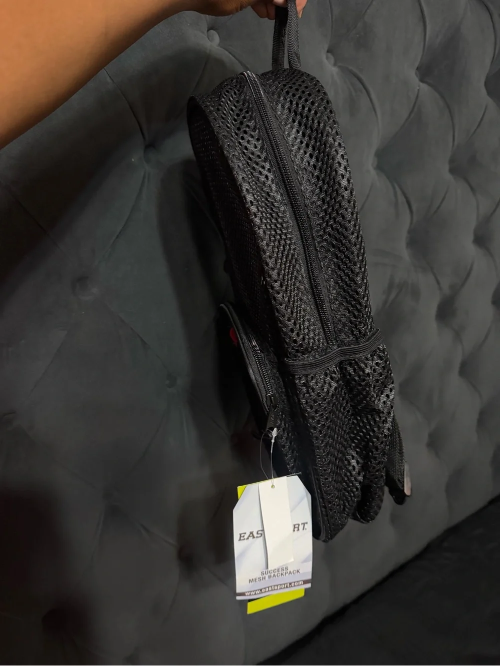 Eastsport sleek black